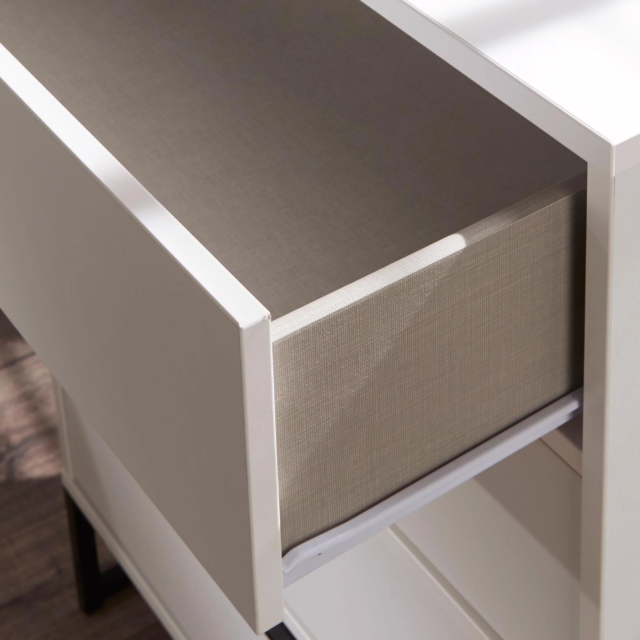 Hudson 4 Drawer Chest - Image 17