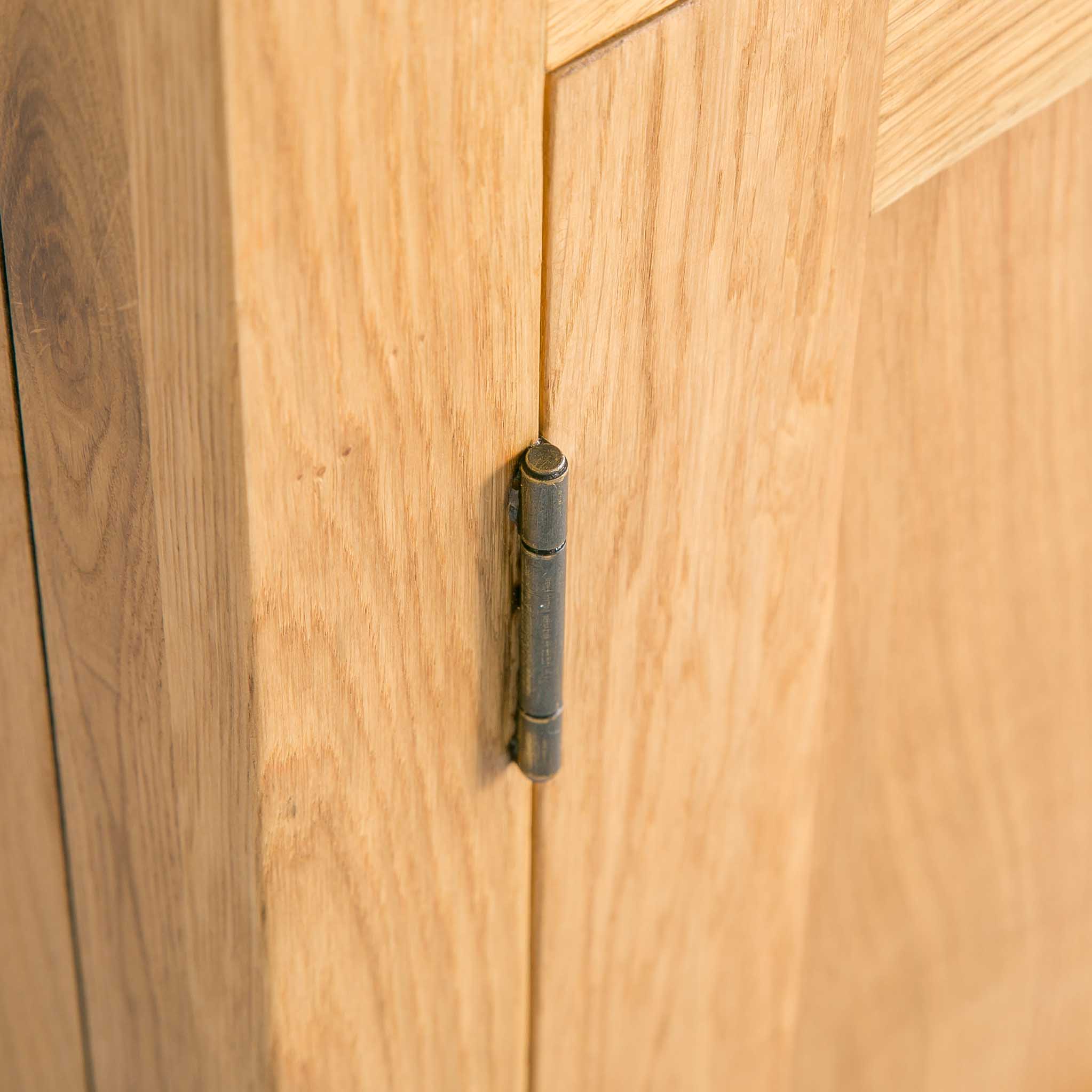 Surrey Oak Extra Large Sideboard - Image 8